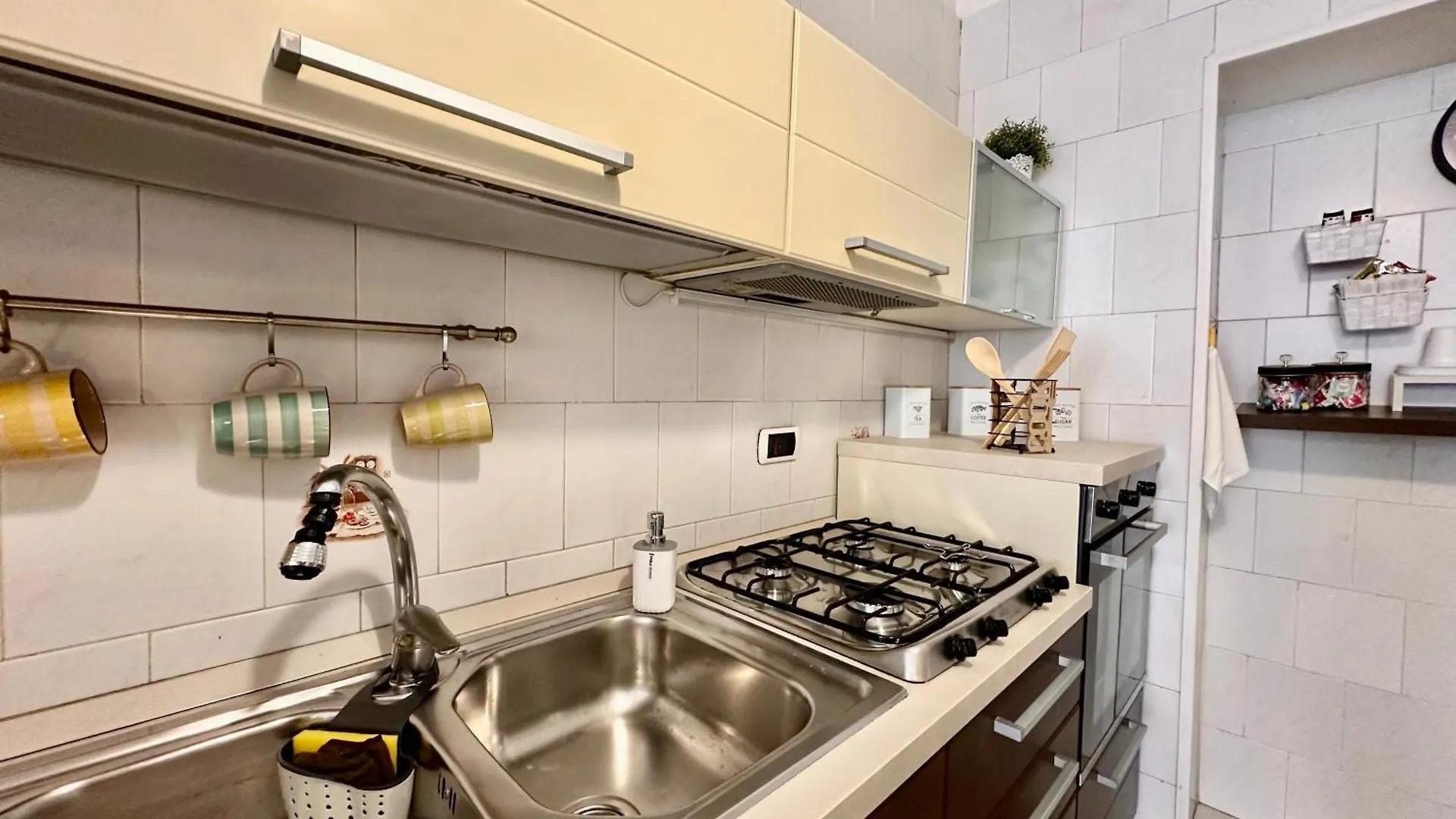 Apartment Green Heart House Naples Italy